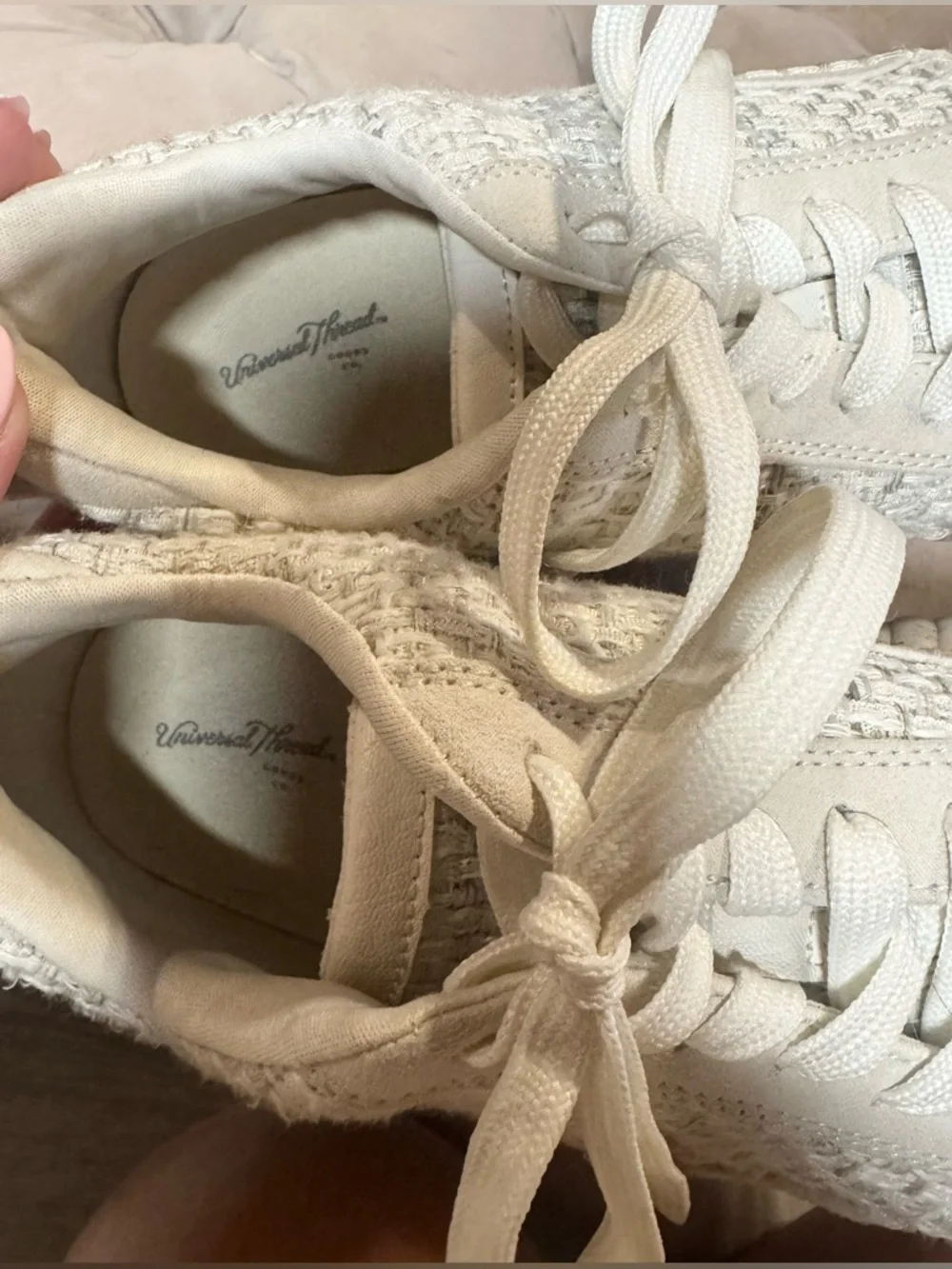 Universal Thread White Woven Platform Sneakers Women’s Size 8